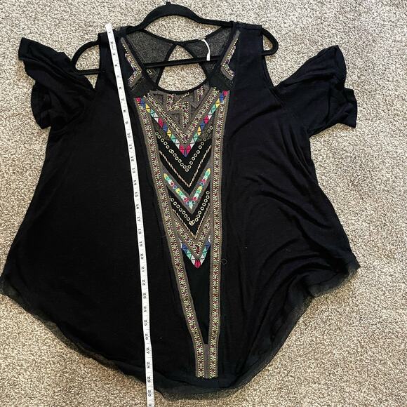 Free People Top Love Spell Cut Out Mesh Keyhole Tee Shirt Embroidered Tribal - Picture 7 of 7
